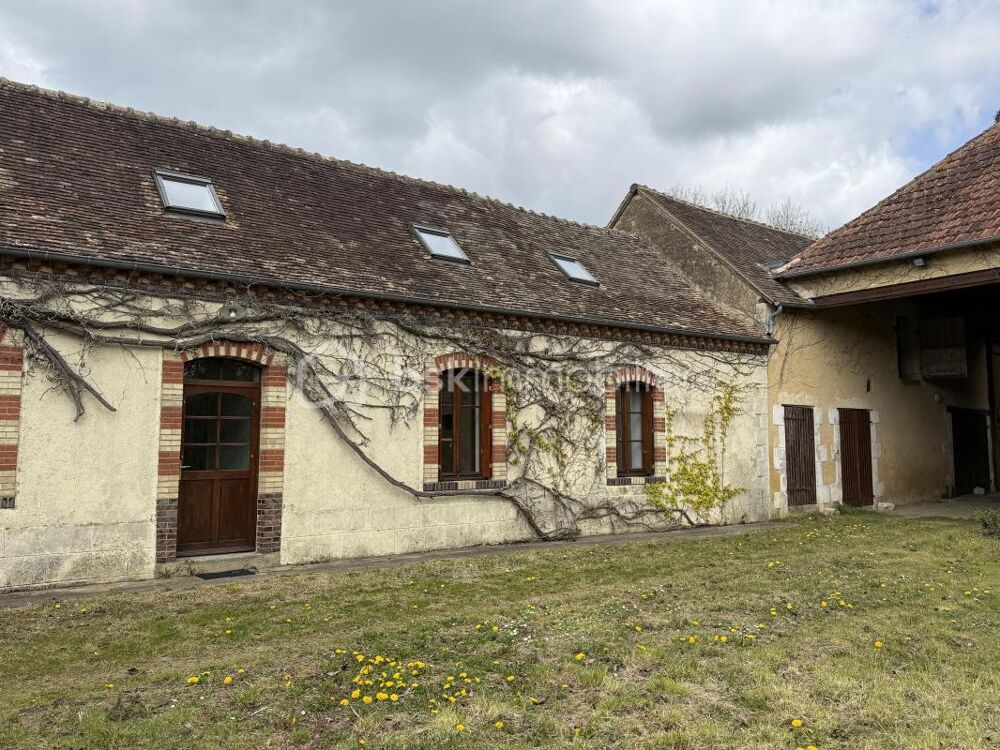 Grande longère avec dépendances sur parcelle de 4700 m²  Nogent-le-Bernard (35 min du Mans)