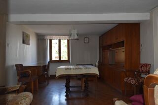  Maison  vendre 10 pices 110 m