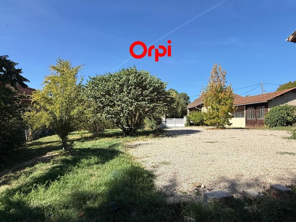Maison avec fort potentiel, grande dépendance et terrain de 1 475 m²  Bévenais