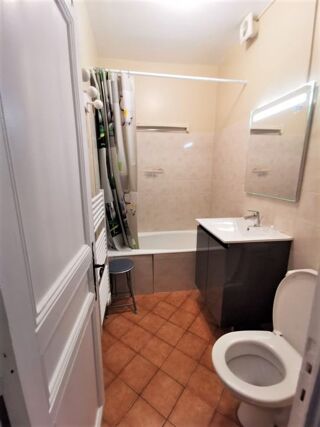  Appartement à louer 1 pièce 30 m² Aix en provence