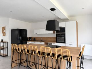 Vente Maison Maison de 5 pièces de 150 m² à Criquetot-l'Esneval Criquetot l esneval