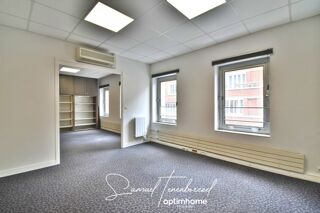  Immeuble à vendre 15 + pièces 517 m²