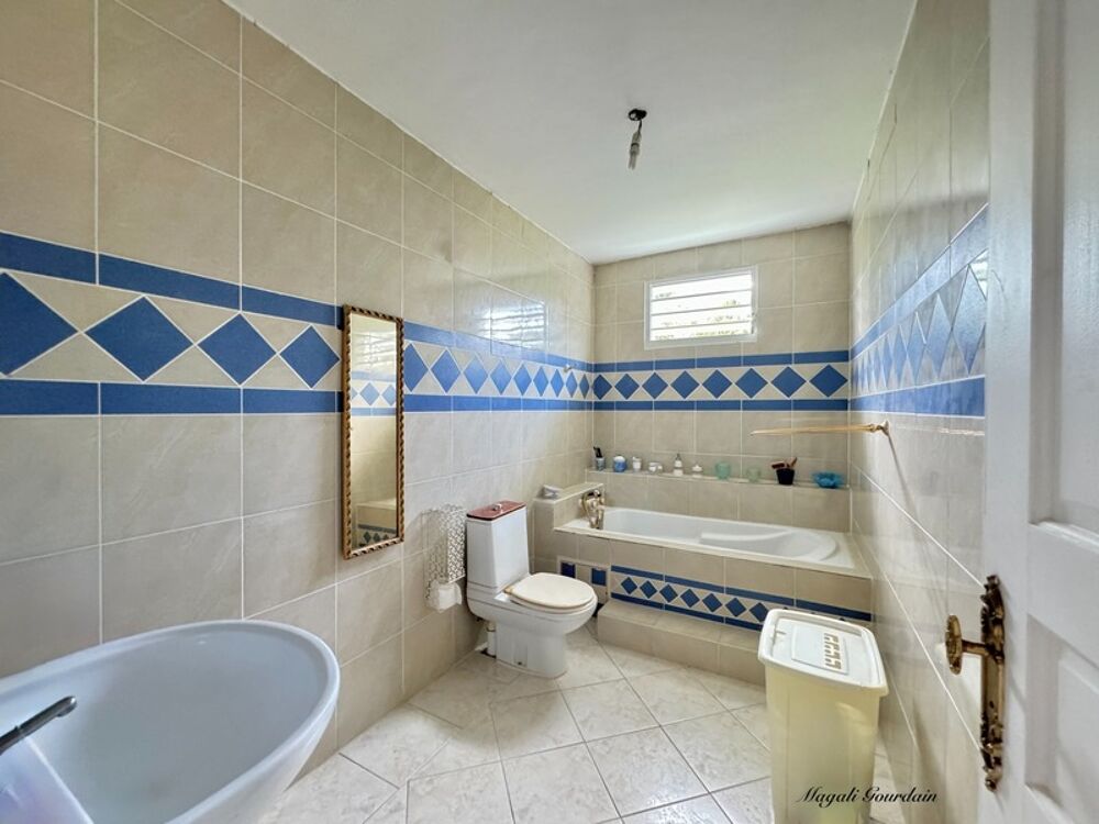 � vendre  Maison Saint-Fran�ois (97118)