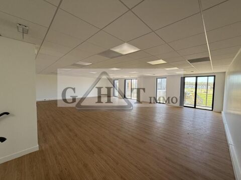   LOCATION – LOCAUX D'ACTIVITÉS NEUFS – COUPVRAY 