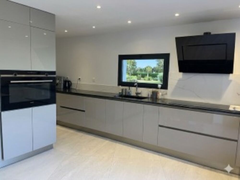 ? NOUVEAUTÉ  Propriété familiale avec dépendance indépendante à Eoures  870 000 €
