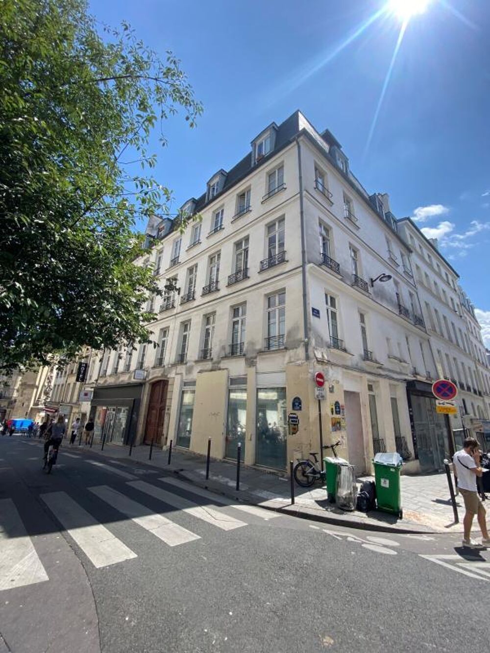   Bureaux lumineux, climatisés, avec de beaux volumes - bail de courte durée Paris 2