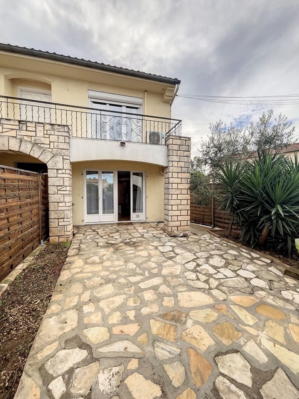 Vente Appartement *** APPARTEMENT T2 MEUBLE * TERRASSE * PARKING *** Agde