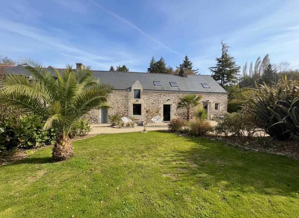 Maison en pierre rénovée 145 m² au sol - 3 chambres - Terrain 1380 m²