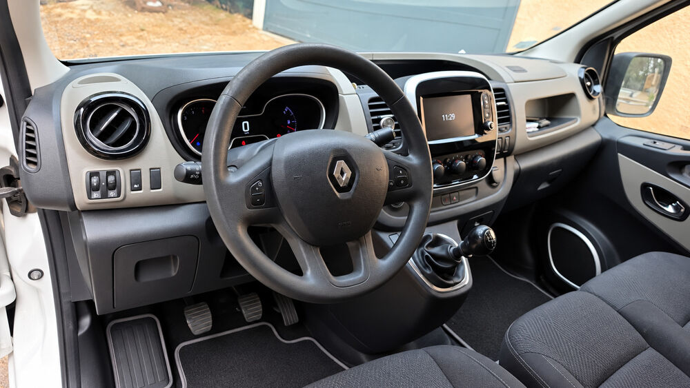 Trafic VU L1H1 1.6 dci 120 Grand Confort 2017 occasion 83300 Draguignan