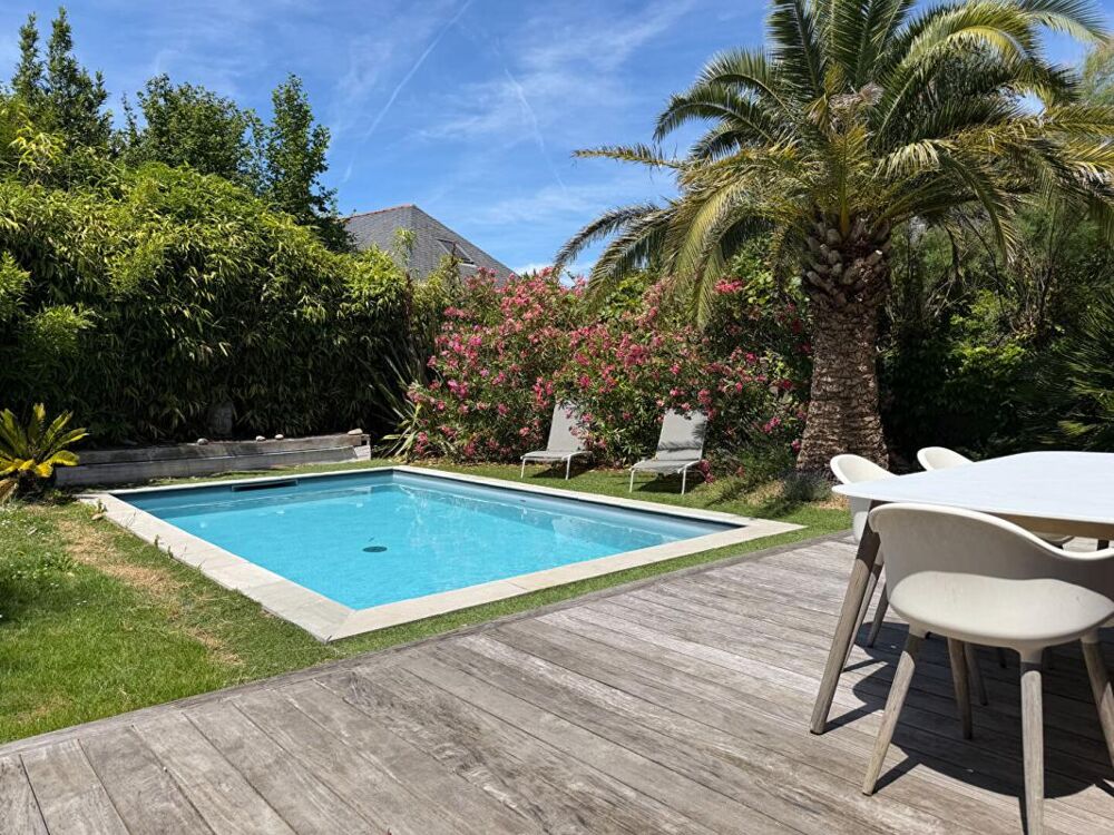 Maison familiale à vendre 5 chambres, piscine chauffée et garage