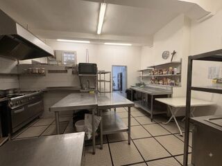  Immeuble à vendre 5 pièces 300 m²