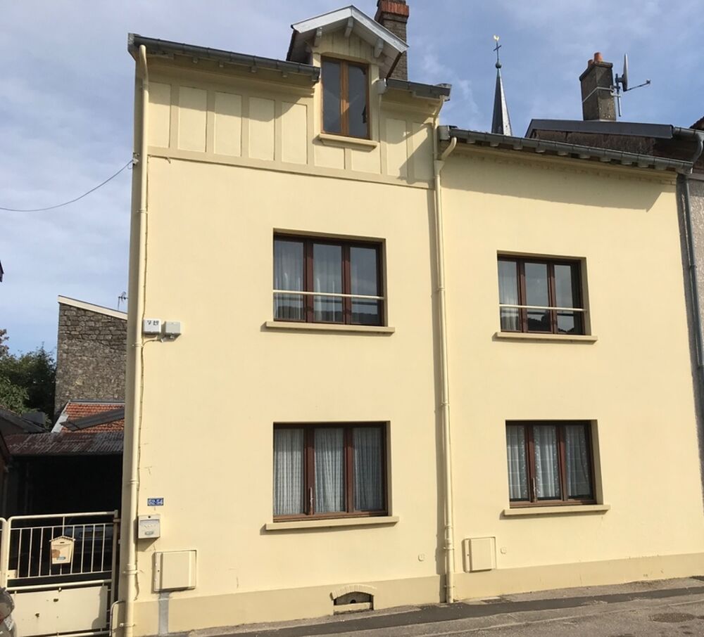 Maison 8 pièces 173 m² · à Revigny sur Ornain · 173 m² · 87 000 €