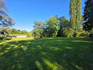  Immeuble à vendre 15 + pièces 419 m²