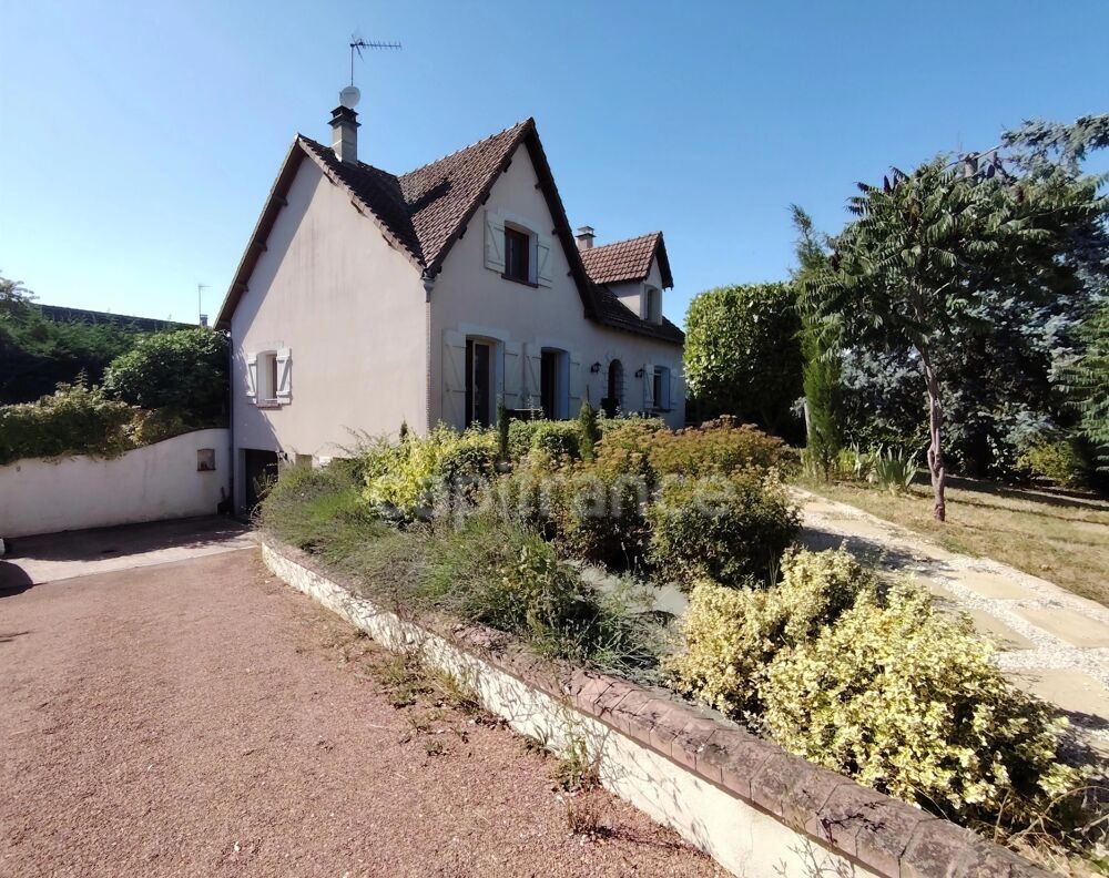 Maison 6 pièces 141 m² · à Seignelay · 141 m² · 230 000 €