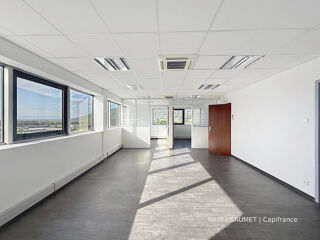   BUREAUX À LOUER – 53 m² – TOUR EUROPA – SAINT-PIERRE-EN-FAUCIGNY Saint pierre en faucigny