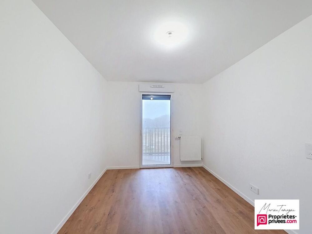 Vente Appartement Trois pièces avec balcon, garage + parking , Quartier des Sablons Compiegne