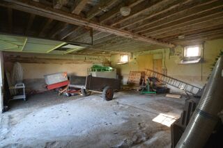  Remise / Grange à vendre 2 pièces 540 m²