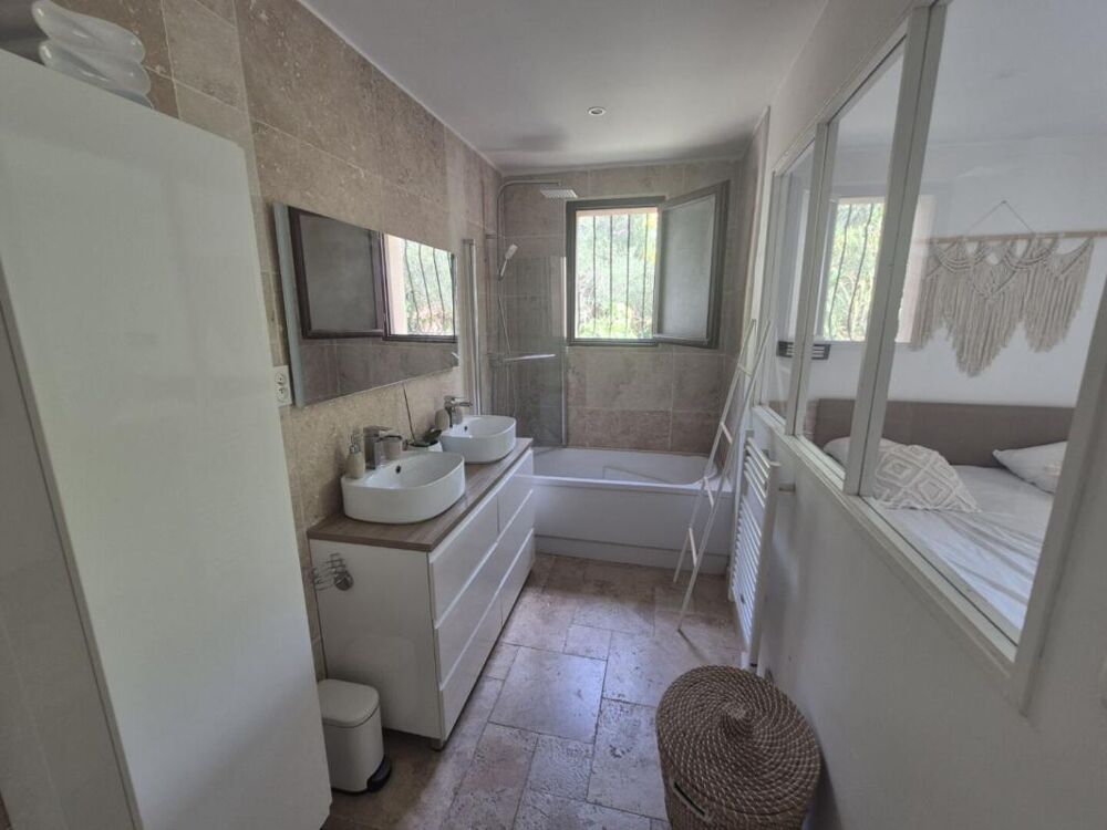 Maison 6 pièce(s) 133.69 m2 à Plan-de-Cuques