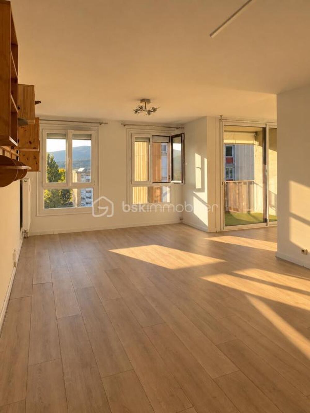 BARBY - T3 de 73 m² en étage élevé avec balcon