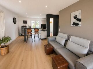 Vente Maison Maison de 5 pièces de 120 m² à Léognan Leognan