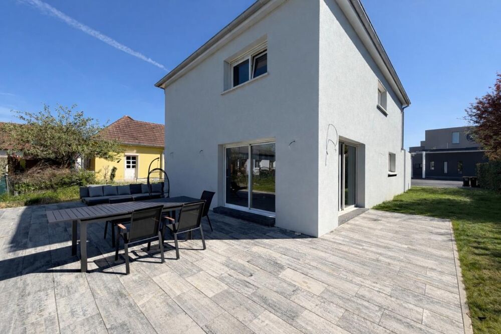 Maison 149 m²  4 chambres  double garage  frontière Suisse