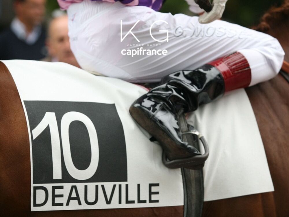   Deauville hypercentre, à vendre fonds de commerce de restauration avec terrasse, potentiel à exploiter, clientèle fidèle, très f 