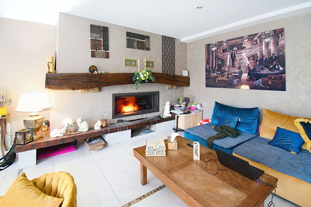 APPARTEMENT PLAIN PIED 120M2 - ENTIEREMENT RENOVE - LONGUYON - VUE SUR PARC