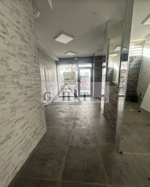   A LOUER – Local commercial de 65 m² avec réserve, avenue Paul Valéry 