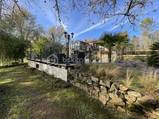  Propri�t�/ch�teau � vendre 6 pi�ces 151 m�