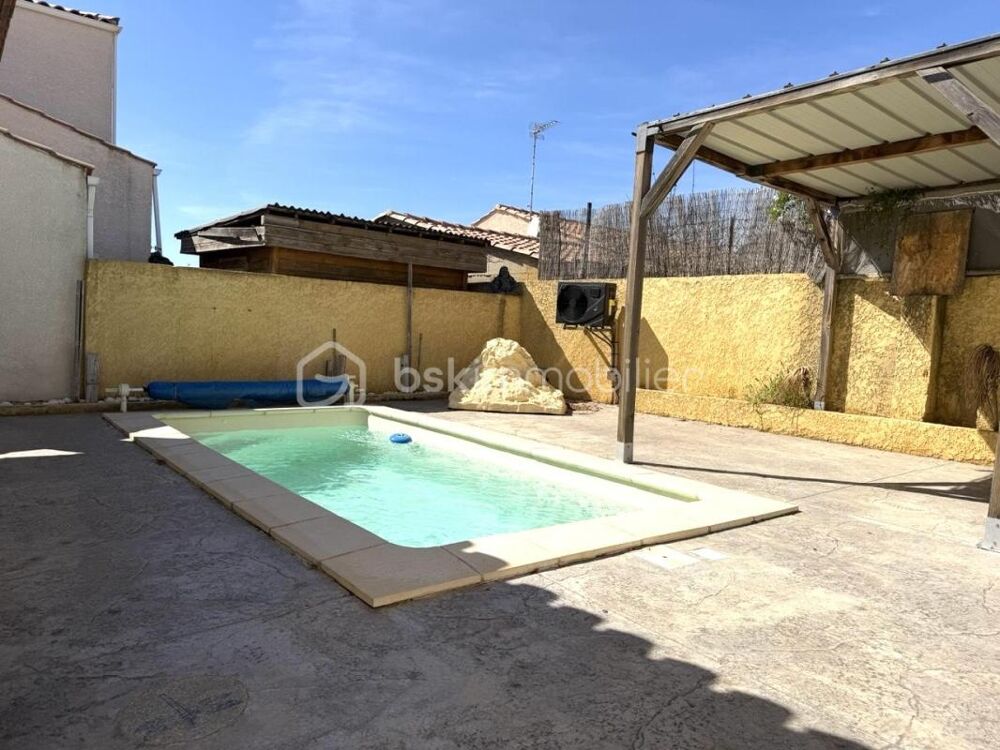 Vente Villa A deux pas du centre et au calme villa familiale T4 3 chb en très bon état avec piscine chauffée Frontignan