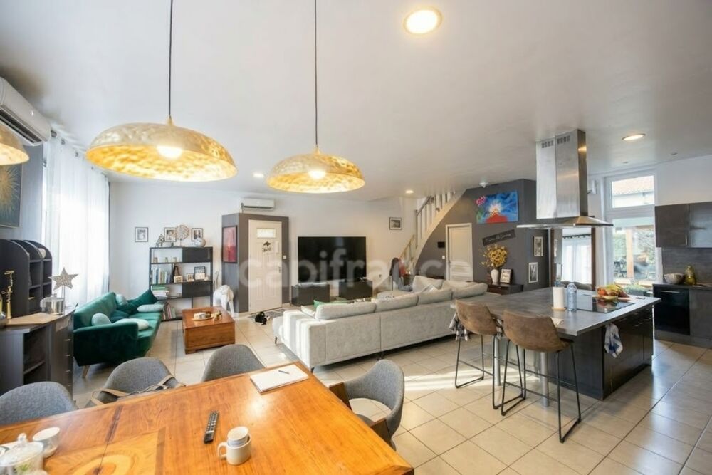 Vente Maison Maison à vendre 7 pièces et dépendance - 27120 Pacy sur eure