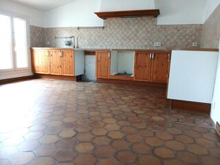  Appartement à louer 4 pièces 91 m²