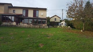  Maison à louer 7 pièces 130 m² Saint julien la vetre