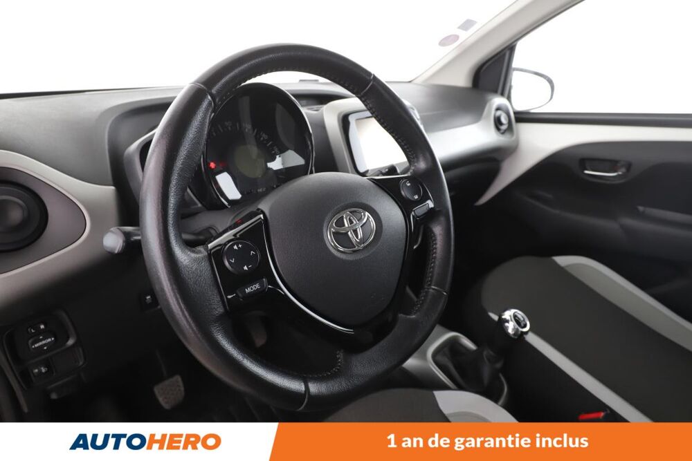 Aygo 1.0 VVT-i X-Play 5P 69 ch 2016 occasion 92130 Issy-les-Moulineaux
