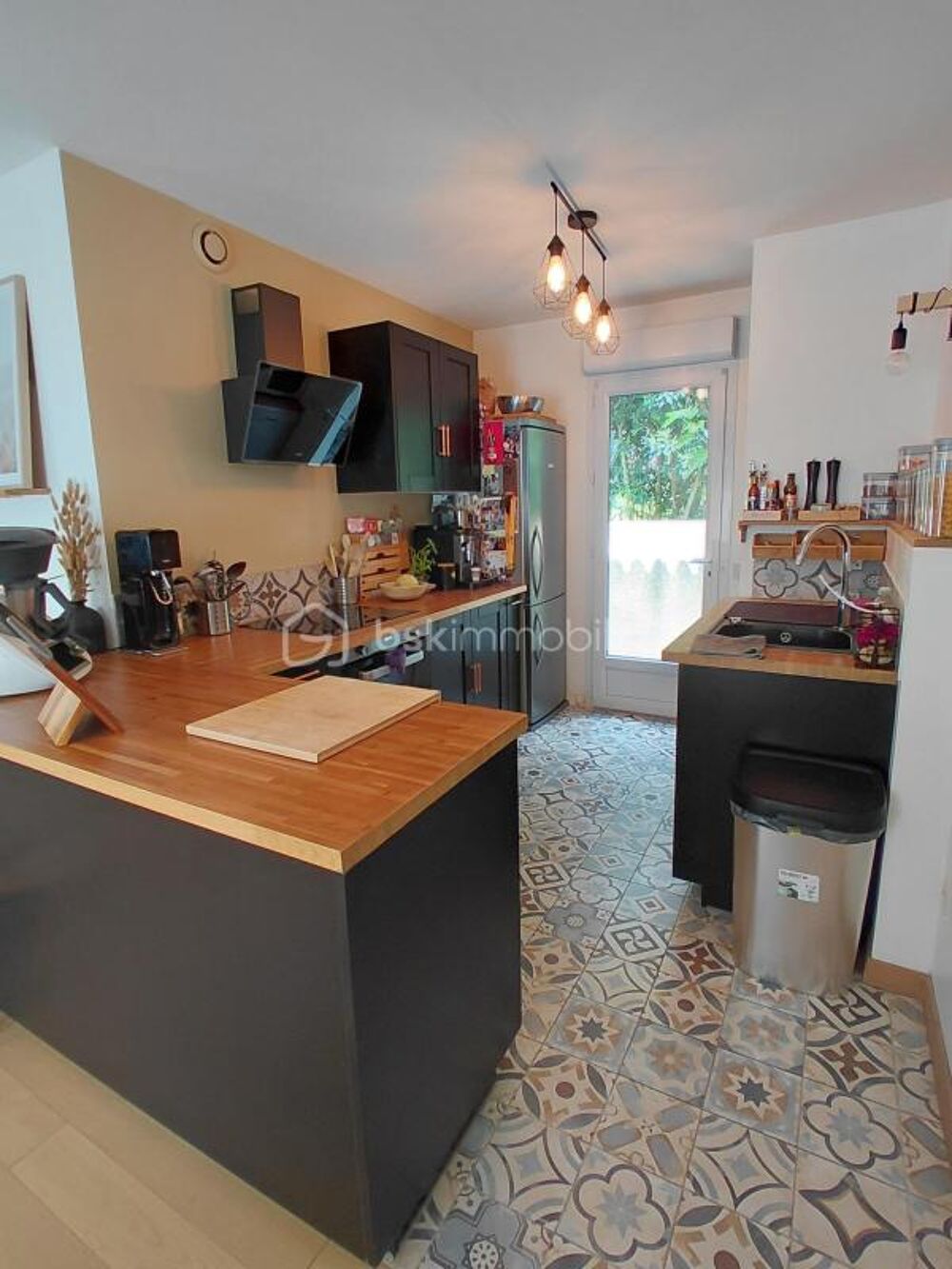 Vente Maison Maison entièrement rénovée de 70m² avec piscine, terrasse plein sud et garage Pont saint esprit