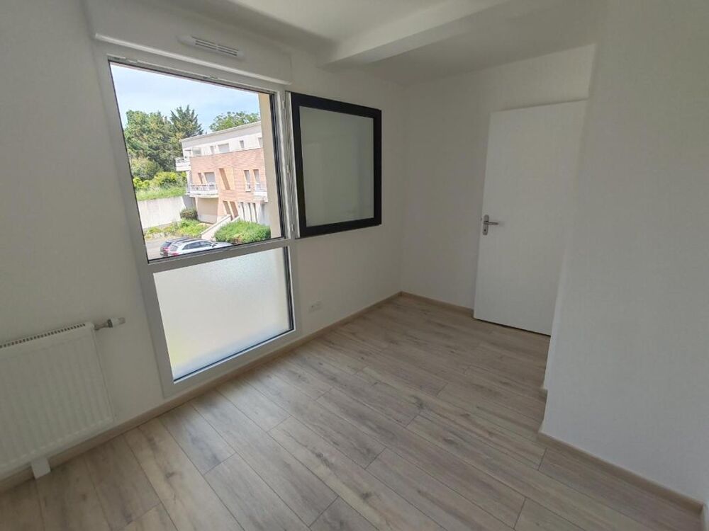 T3 NEUF avec balcon et double parking à CHARTRES