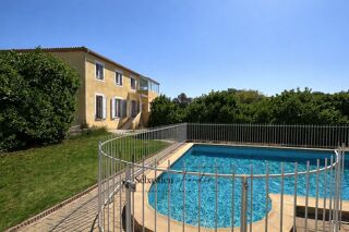  Maison � vendre 9 pi�ces 236 m�