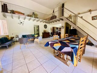  Maison � vendre 7 pi�ces 220 m�