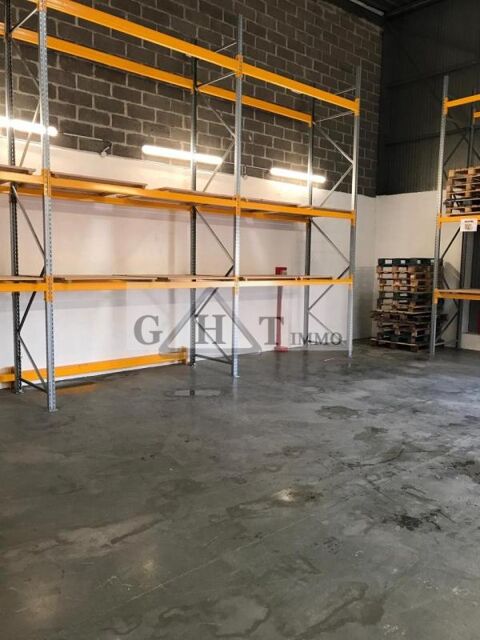 ENTREPOT 250 M&sup2; A LOUER BRETIGNY SUR ORGE 3500 91220 Bretigny sur orge