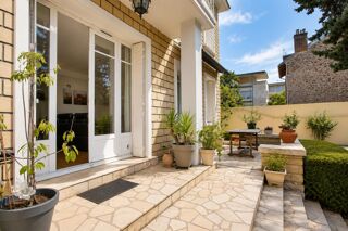  Maison à vendre 8 pièces 227 m²