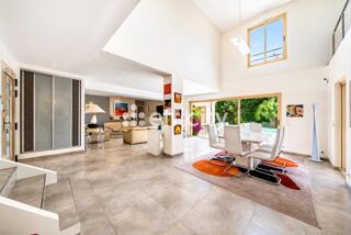  Villa à vendre 8 pièces 223 m²