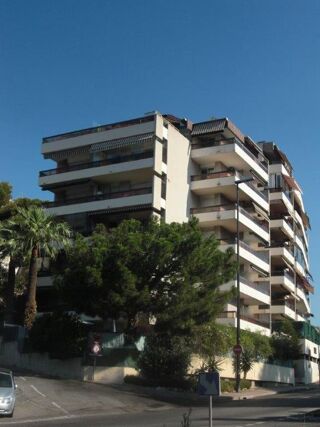  Appartement à louer 1 pièce 28 m²