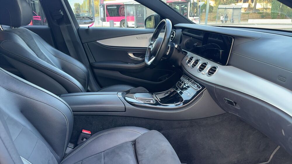 Classe E 300 de 306 EQ Power 9G-Tronic AMG Line - Entretien construct 2022 occasion 06560 Valbonne