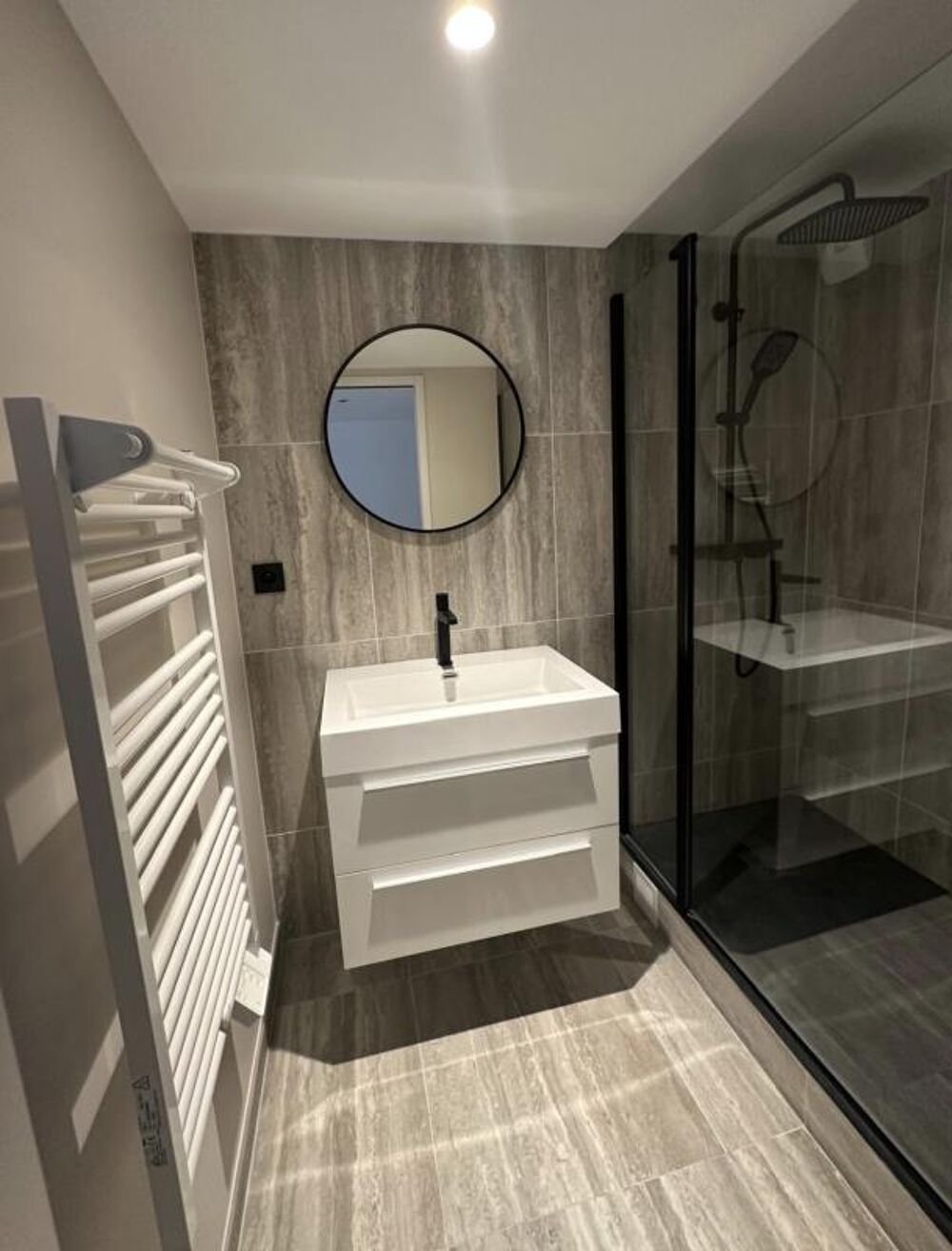 Vente Appartement CROIX DE CHAVAUX : 2 PIECES BIEN AGENCE Montreuil