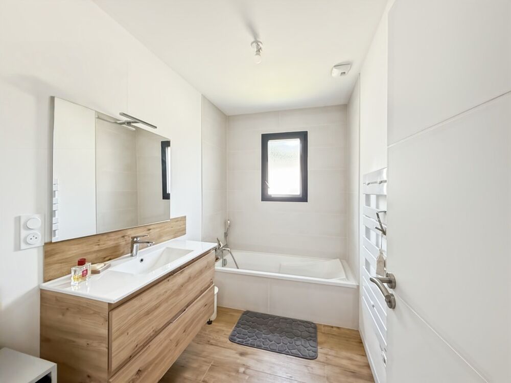 Vente Maison PORNIC SECTEUR RESIDENTIEL - MAISON PLAIN-PIED CONTEMPORAINE 3 CHAMBRES - JARDIN CLOS Pornic
