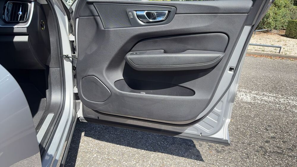 XC60 2.0 T6 340 Hybride BVA8 Inscription Business - Automatique T 2021 occasion 01220 Divonne Les Bains