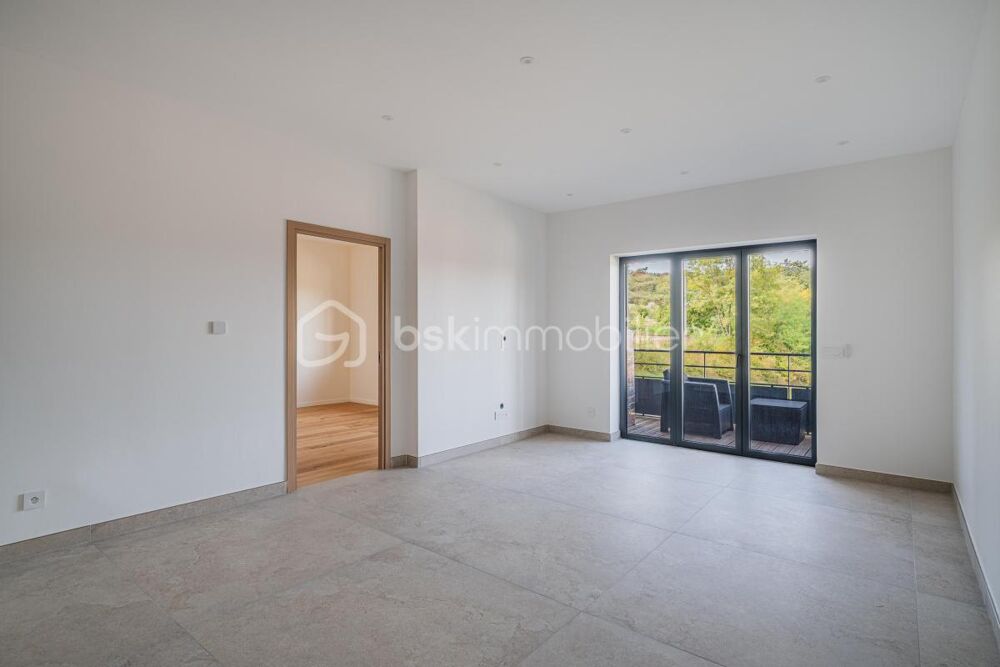 Vente Appartement Appartement T4 avec cave et 2 places de stationnement entièrement rénové à Saint-Martin-Bellevue Saint martin bellevue