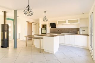  Maison  vendre 8 pices 184 m