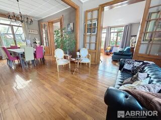  Maison  vendre 7 pices 220 m