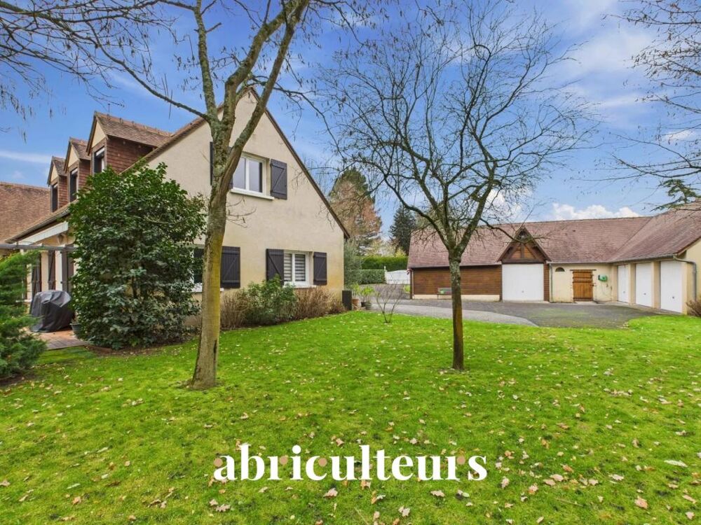 Maison avec parc arboré - 260 m² - en vente au MANS SUD (72230)